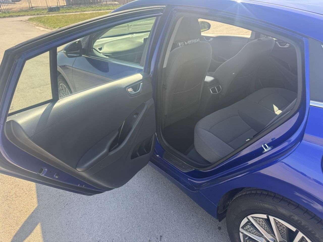 2021 HYUNDAI IONIQ 2021 HYUNDAI IONIQ