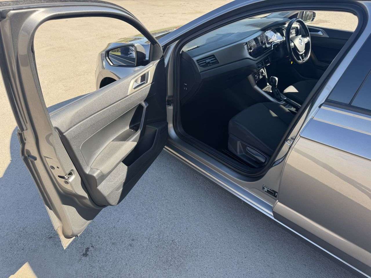 2021 VOLKSWAGEN POLO 2021 VOLKSWAGEN POLO