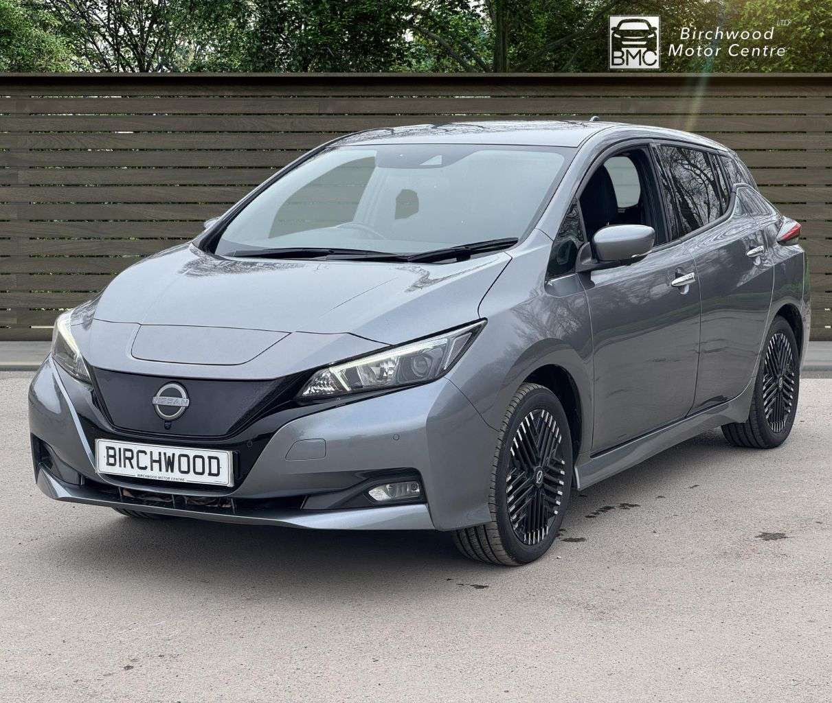 A 2022 NISSAN LEAF 39kWh N-Connecta Hatchback 5dr Electric Auto (150 ps) SERVICE HISTORY A 2022 NISSAN LEAF 39kWh N-Connecta Hatchback 5dr Electric Auto (150 ps) SERVICE HISTORY