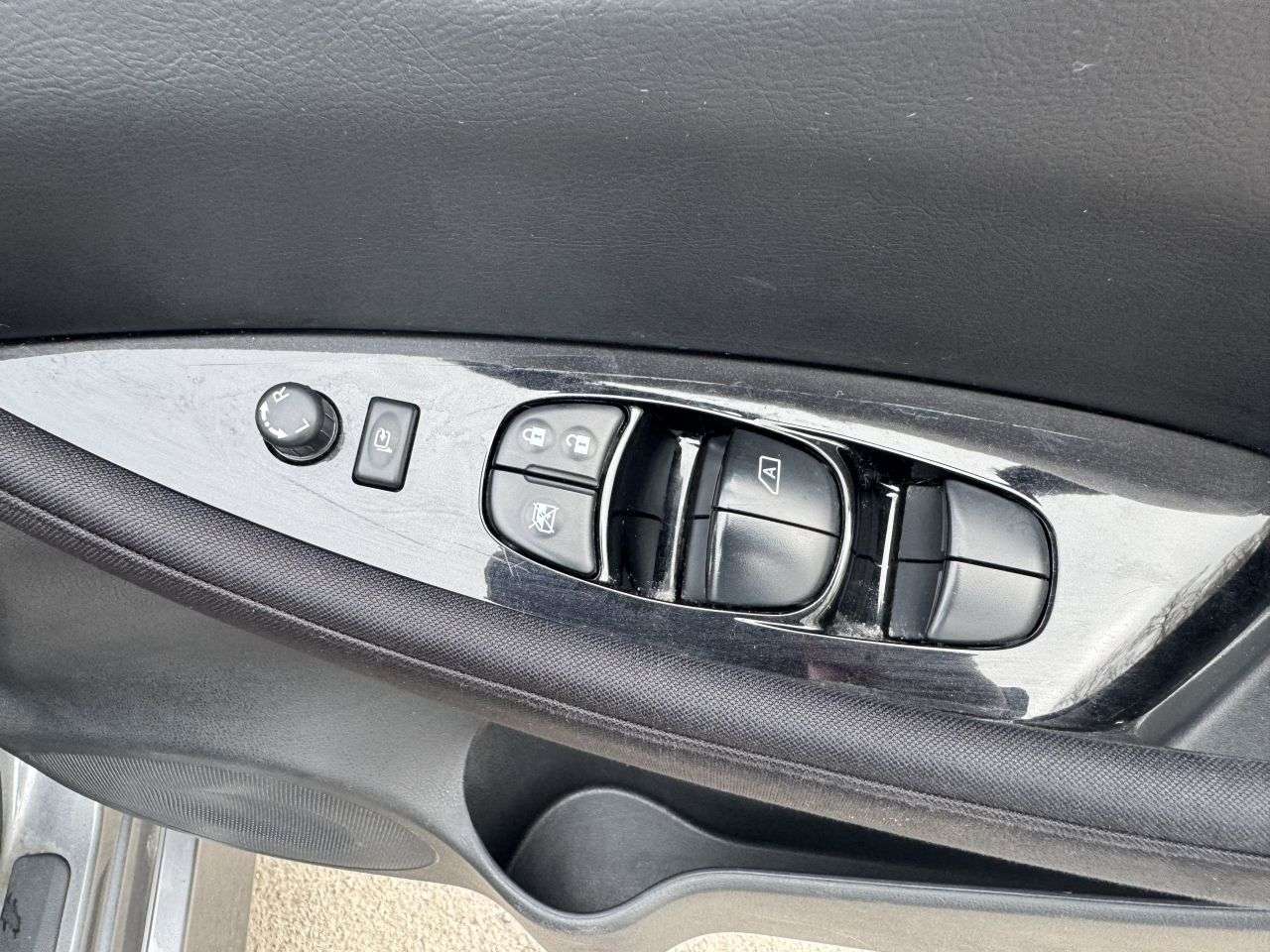 2022 NISSAN LEAF 2022 NISSAN LEAF