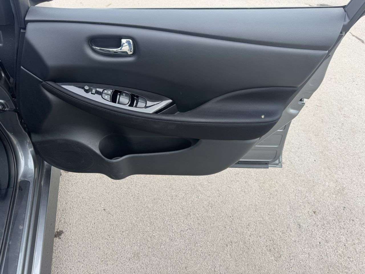 2022 NISSAN LEAF 2022 NISSAN LEAF