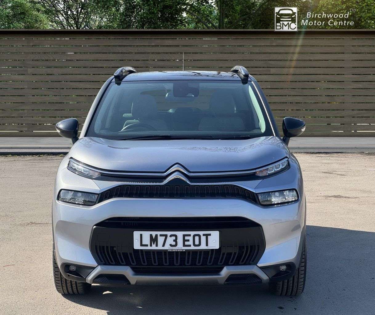 A 2023 CITROEN C3 AIRCROSS 1.2 PureTech Shine Plus SUV 5dr Petrol EAT6 Euro 6 (s/s) (130 ps) FULL SERV A 2023 CITROEN C3 AIRCROSS 1.2 PureTech Shine Plus SUV 5dr Petrol EAT6 Euro 6 (s/s) (130 ps) FULL SERV