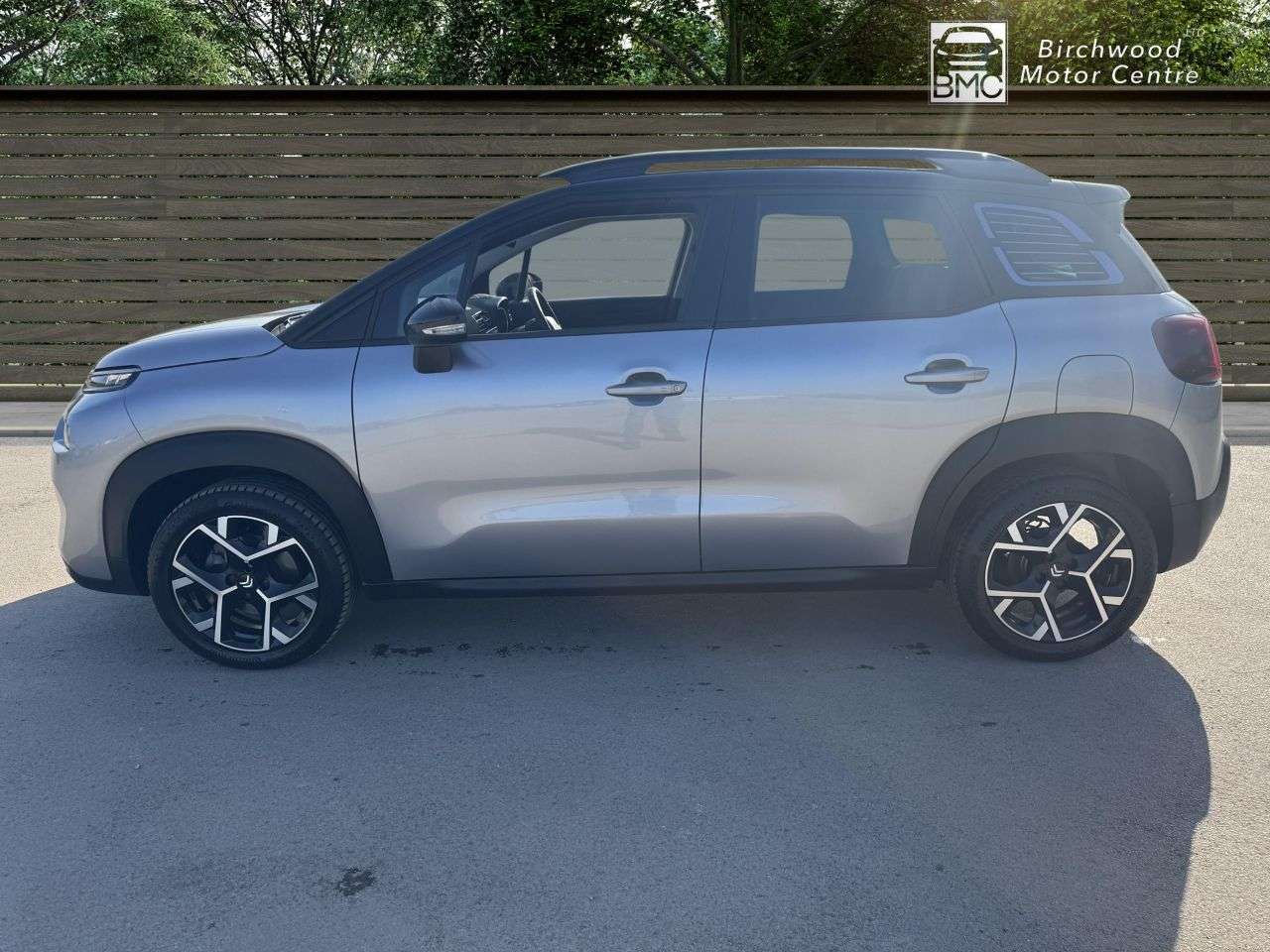A 2023 CITROEN C3 AIRCROSS 1.2 PureTech Shine Plus SUV 5dr Petrol EAT6 Euro 6 (s/s) (130 ps) FULL SERV A 2023 CITROEN C3 AIRCROSS 1.2 PureTech Shine Plus SUV 5dr Petrol EAT6 Euro 6 (s/s) (130 ps) FULL SERV