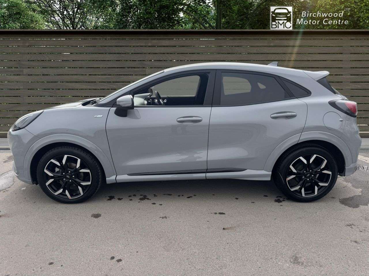 A 2024 FORD PUMA 1.0T EcoBoost MHEV ST-Line X SUV 5dr Petrol Hybrid DCT Euro 6 (s/s) (125 ps A 2024 FORD PUMA 1.0T EcoBoost MHEV ST-Line X SUV 5dr Petrol Hybrid DCT Euro 6 (s/s) (125 ps