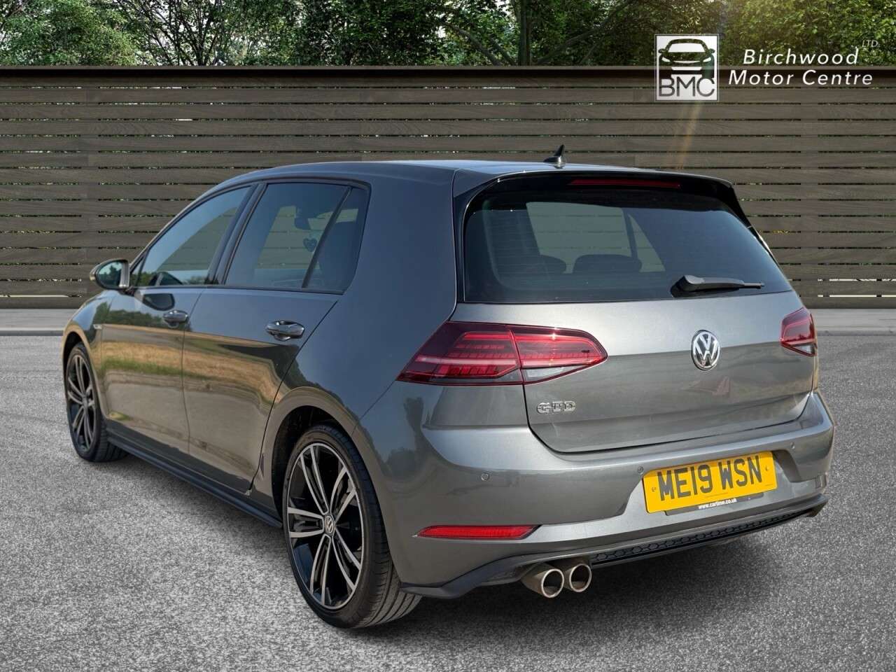A 2019 VOLKSWAGEN GOLF 2.0 TDI GTD Hatchback 5dr Diesel DSG Euro 6 (s/s) (184 ps) SERVICE HISTORY A 2019 VOLKSWAGEN GOLF 2.0 TDI GTD Hatchback 5dr Diesel DSG Euro 6 (s/s) (184 ps) SERVICE HISTORY