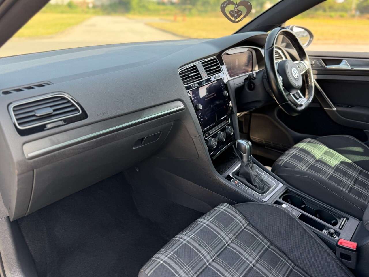 2019 VOLKSWAGEN GOLF 2019 VOLKSWAGEN GOLF