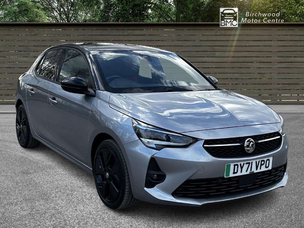 A 2021 VAUXHALL CORSA ELECTRIC 50kWh SRi Nav Premium Hatchback 5dr Electric Auto (7.4Kw Charger) (136 ps) A 2021 VAUXHALL CORSA ELECTRIC 50kWh SRi Nav Premium Hatchback 5dr Electric Auto (7.4Kw Charger) (136 ps)