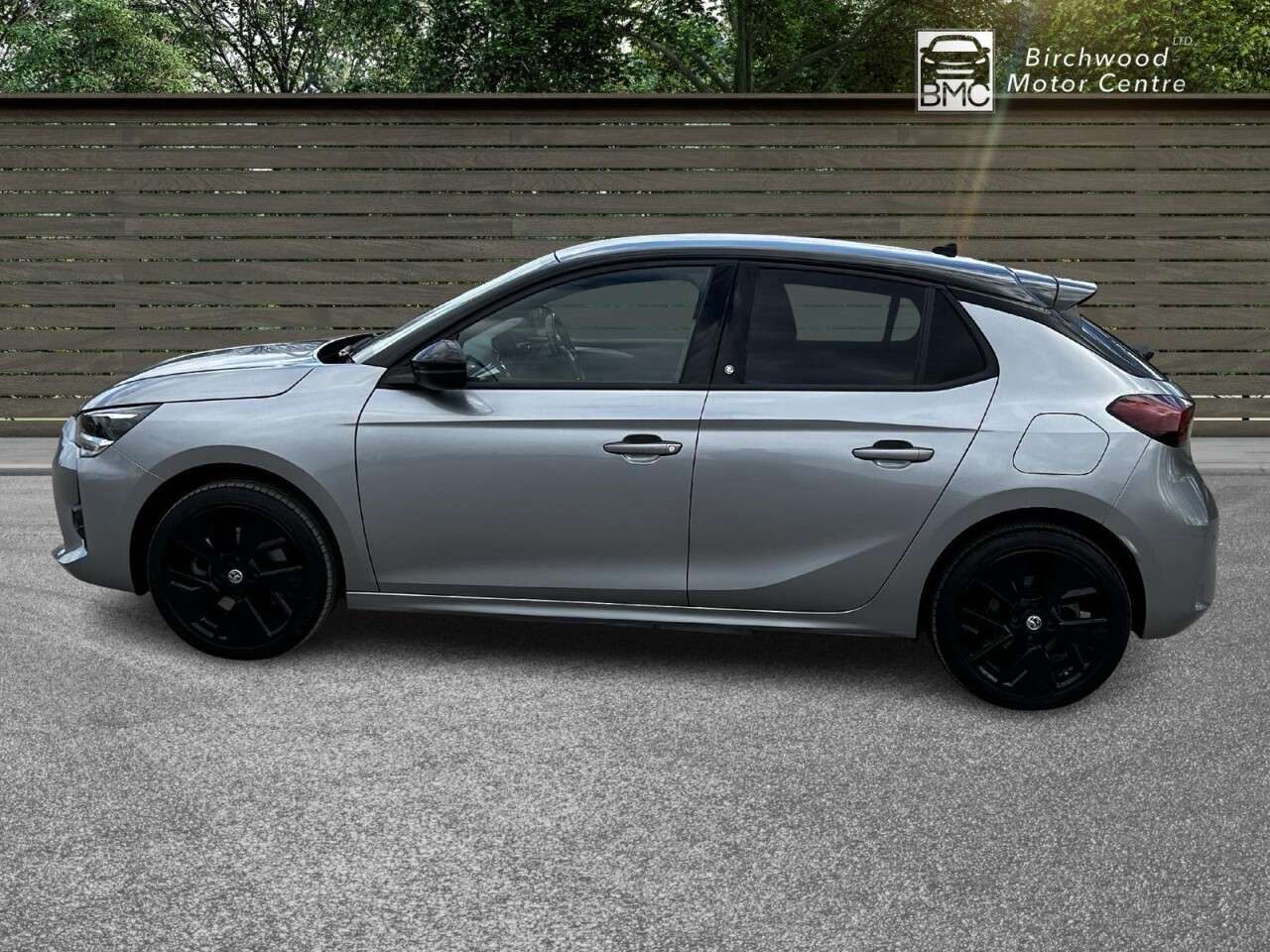 A 2021 VAUXHALL CORSA ELECTRIC 50kWh SRi Nav Premium Hatchback 5dr Electric Auto (7.4Kw Charger) (136 ps) A 2021 VAUXHALL CORSA ELECTRIC 50kWh SRi Nav Premium Hatchback 5dr Electric Auto (7.4Kw Charger) (136 ps)