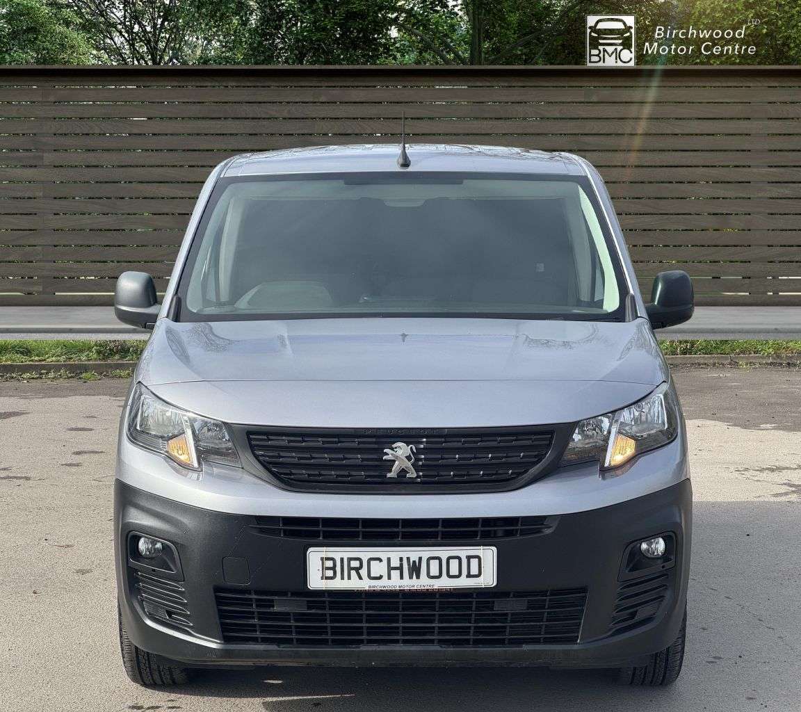 A 2019 PEUGEOT PARTNER 1.6 BlueHDi 1000 Grip Standard Panel Van 5dr Diesel Manual SWB Euro 6 (75 b A 2019 PEUGEOT PARTNER 1.6 BlueHDi 1000 Grip Standard Panel Van 5dr Diesel Manual SWB Euro 6 (75 b
