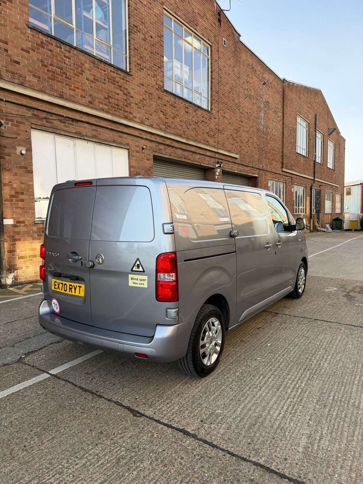 A 2020 VAUXHALL VIVARO 2.0 Turbo D 3100 Sportive Panel Van 5dr Diesel Manual L1 H1 Euro 6 (s/s) (1 A 2020 VAUXHALL VIVARO 2.0 Turbo D 3100 Sportive Panel Van 5dr Diesel Manual L1 H1 Euro 6 (s/s) (1