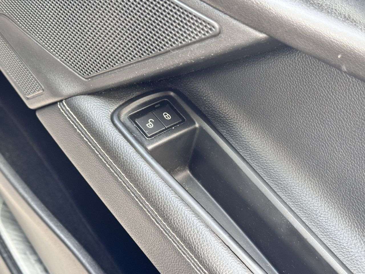 2016 JAGUAR XE 2016 JAGUAR XE