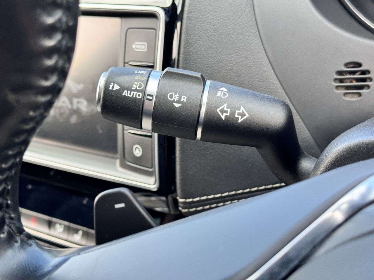 2016 JAGUAR XE 2016 JAGUAR XE