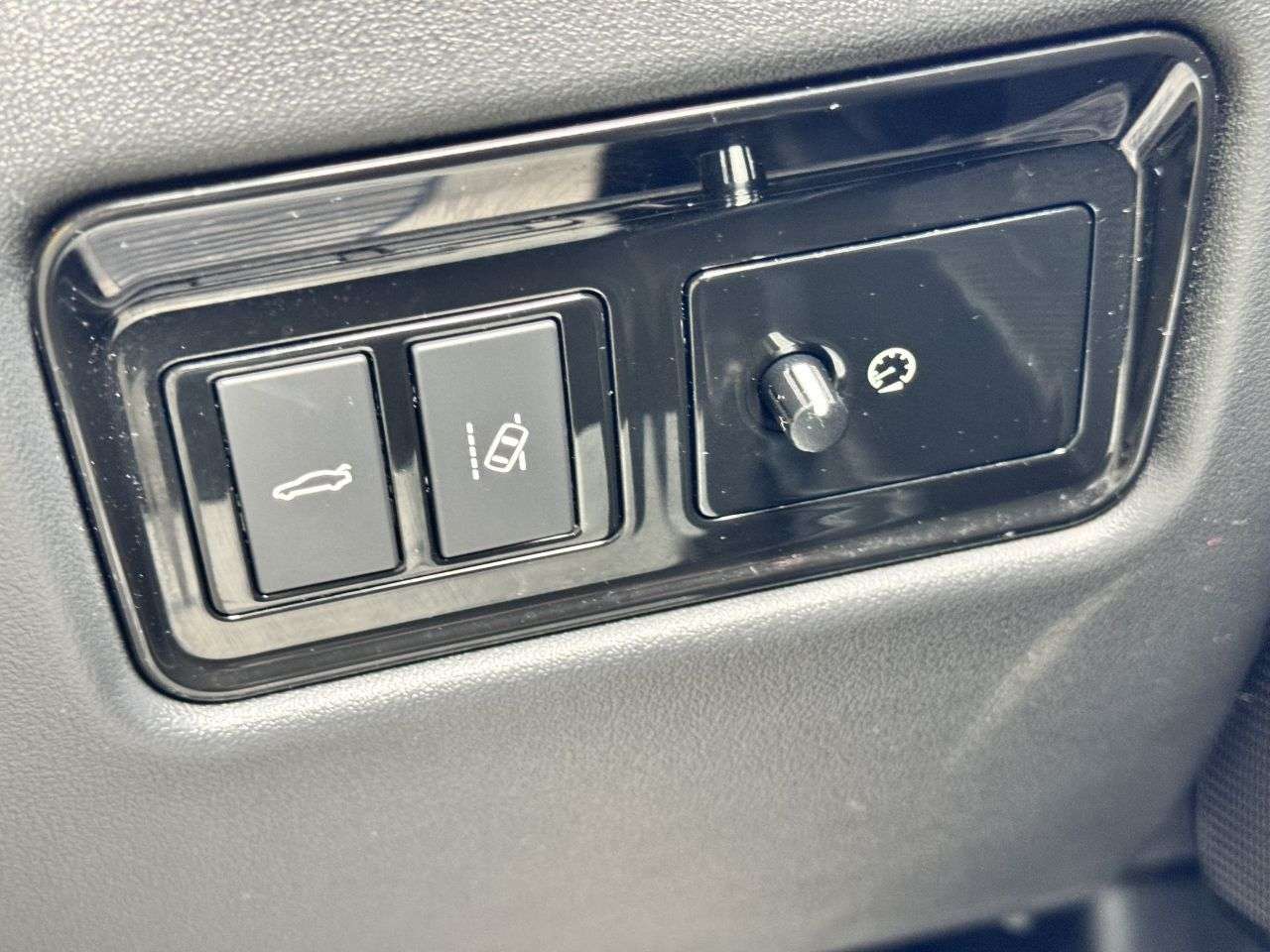 2016 JAGUAR XE 2016 JAGUAR XE