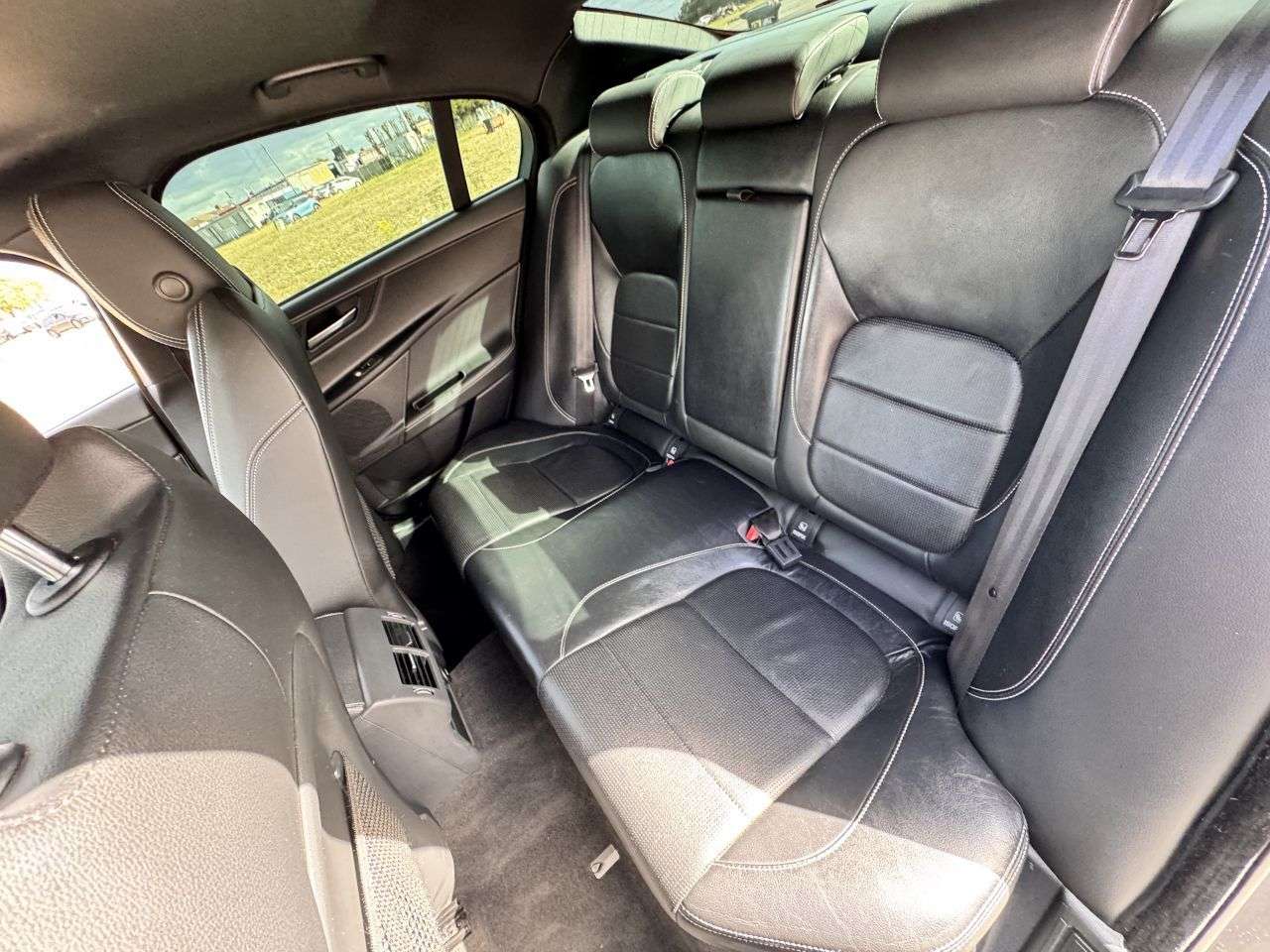 2016 JAGUAR XE 2016 JAGUAR XE