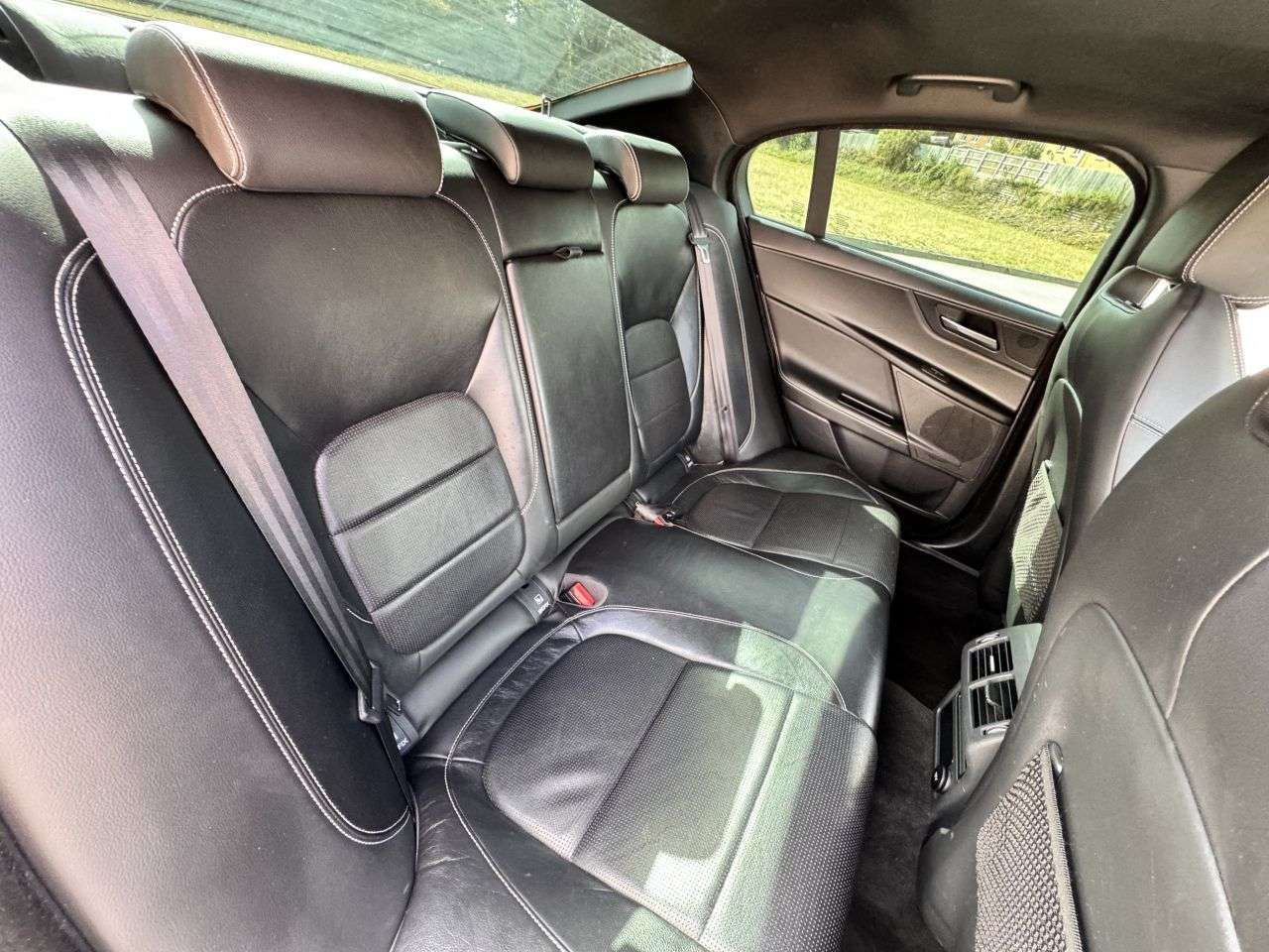 2016 JAGUAR XE 2016 JAGUAR XE