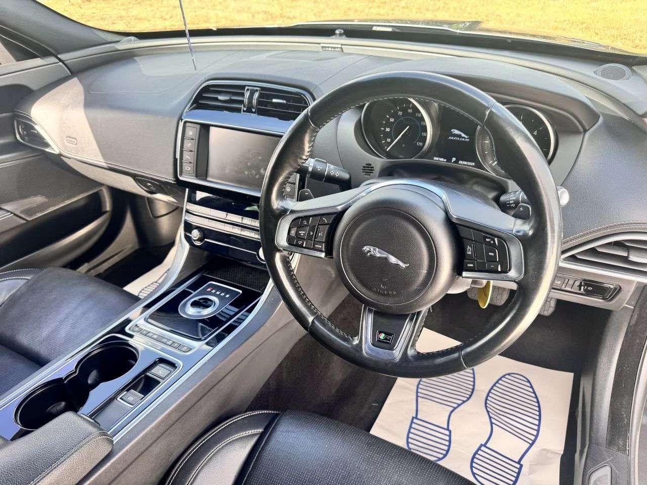 2016 JAGUAR XE 2016 JAGUAR XE