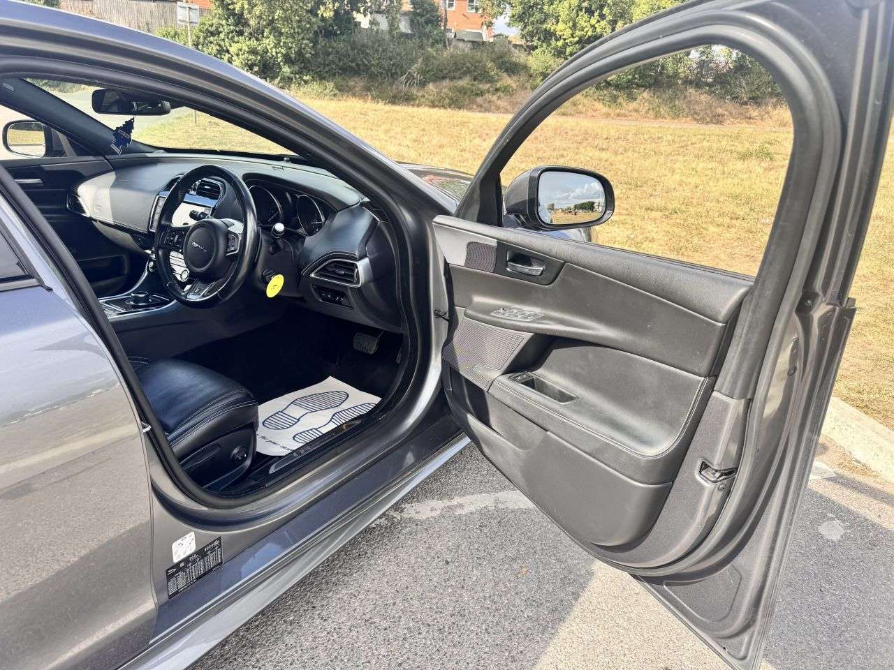 2016 JAGUAR XE 2016 JAGUAR XE