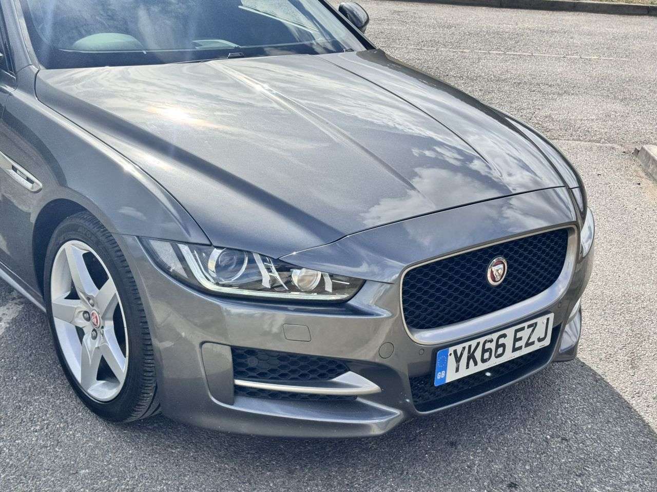 2016 JAGUAR XE 2016 JAGUAR XE