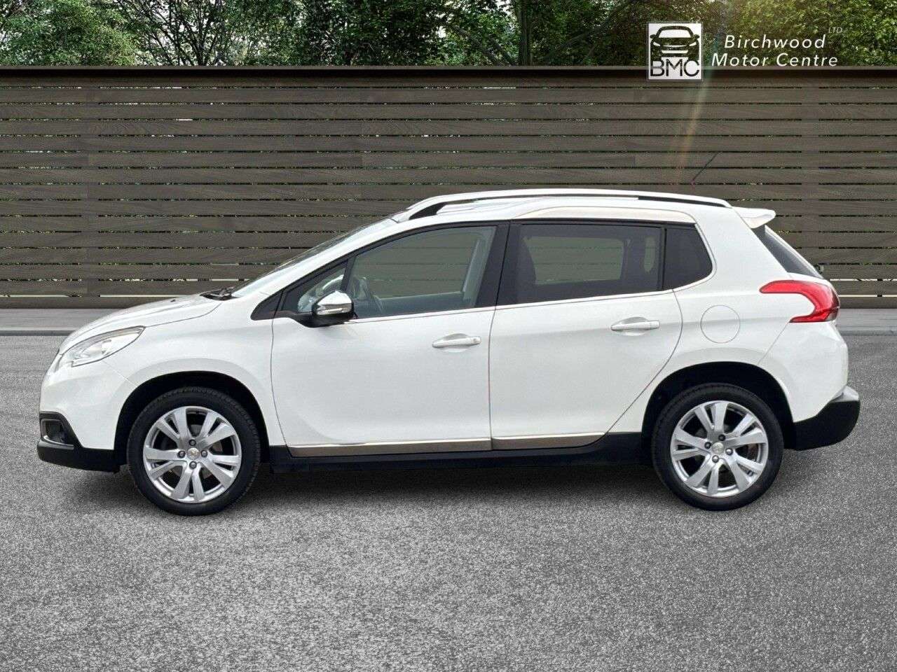 A 2016 PEUGEOT 2008 1.2L 5d 130 BHP A 2016 PEUGEOT 2008 1.2L 5d 130 BHP