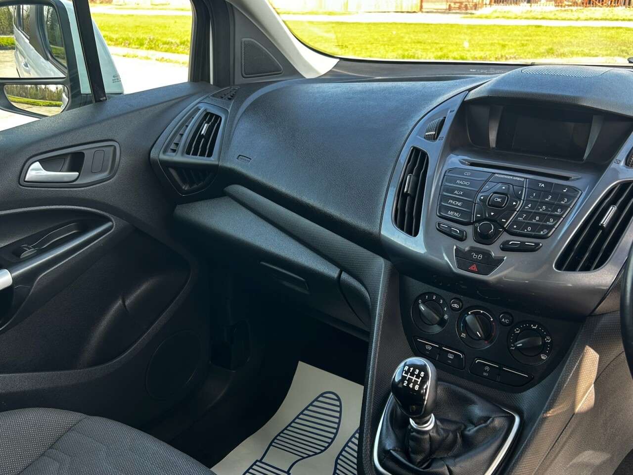 2017 FORD GRAND TOURNEO CONNECT 2017 FORD GRAND TOURNEO CONNECT