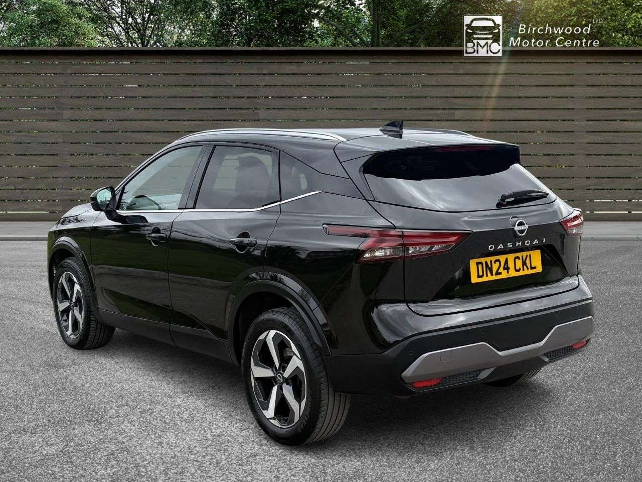 A 2024 NISSAN QASHQAI 1.3 DIG-T MHEV N-Connecta SUV 5dr Petrol Hybrid XTRON Euro 6 (s/s) (158 ps) A 2024 NISSAN QASHQAI 1.3 DIG-T MHEV N-Connecta SUV 5dr Petrol Hybrid XTRON Euro 6 (s/s) (158 ps)