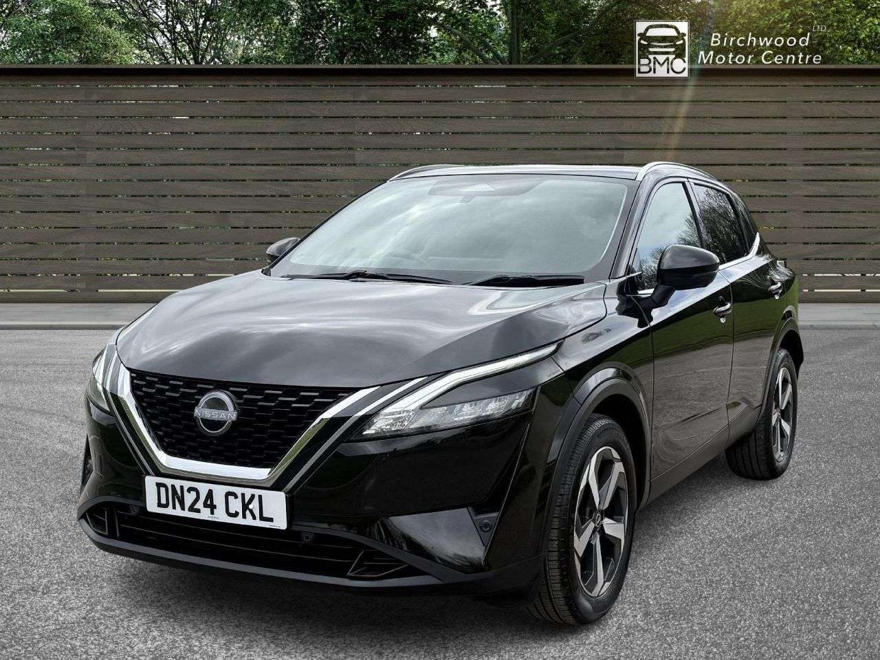 A 2024 NISSAN QASHQAI 1.3 DIG-T MHEV N-Connecta SUV 5dr Petrol Hybrid XTRON Euro 6 (s/s) (158 ps) A 2024 NISSAN QASHQAI 1.3 DIG-T MHEV N-Connecta SUV 5dr Petrol Hybrid XTRON Euro 6 (s/s) (158 ps)