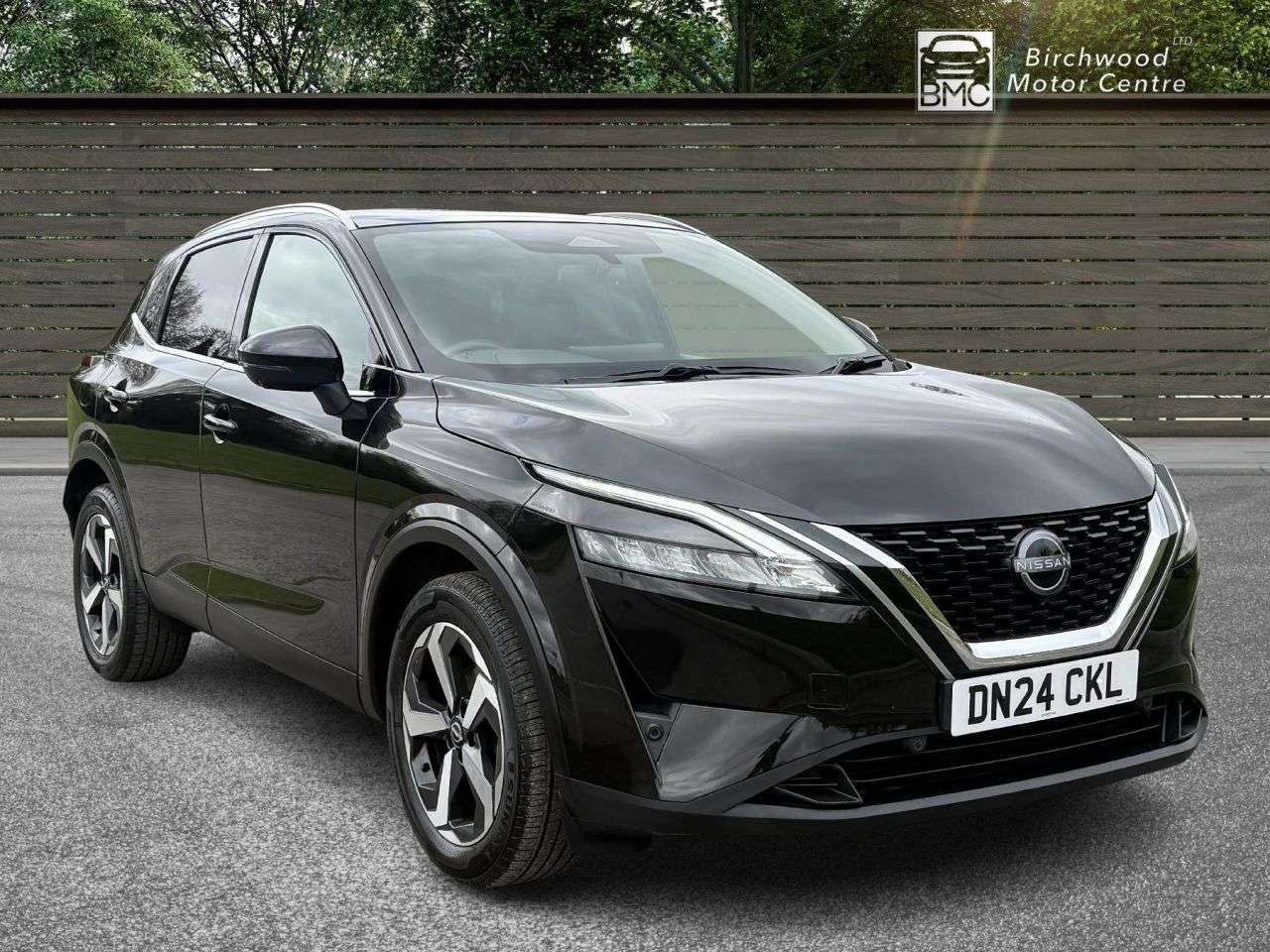 A 2024 NISSAN QASHQAI 1.3 DIG-T MHEV N-Connecta SUV 5dr Petrol Hybrid XTRON Euro 6 (s/s) (158 ps) A 2024 NISSAN QASHQAI 1.3 DIG-T MHEV N-Connecta SUV 5dr Petrol Hybrid XTRON Euro 6 (s/s) (158 ps)