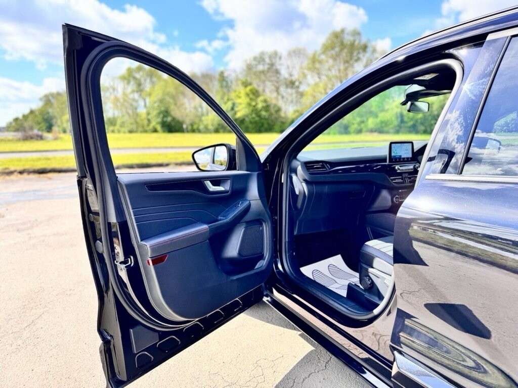 2021 FORD KUGA 2021 FORD KUGA