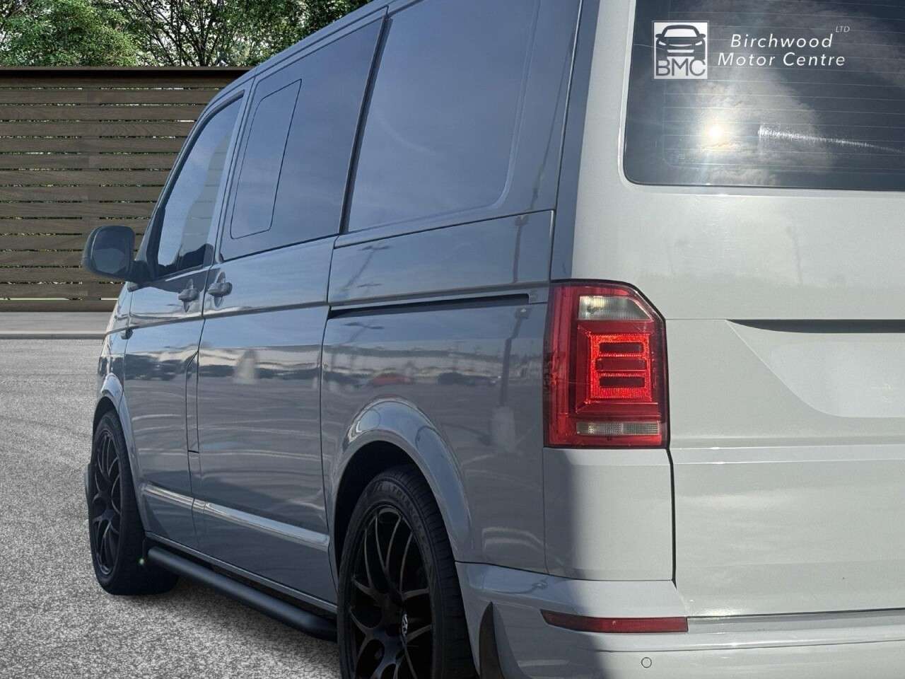 A 2017 VOLKSWAGEN TRANSPORTER 2.0 BiTDI T32 BlueMotion Tech Highline Kombi Double Cab 5dr Diesel Manual F A 2017 VOLKSWAGEN TRANSPORTER 2.0 BiTDI T32 BlueMotion Tech Highline Kombi Double Cab 5dr Diesel Manual F