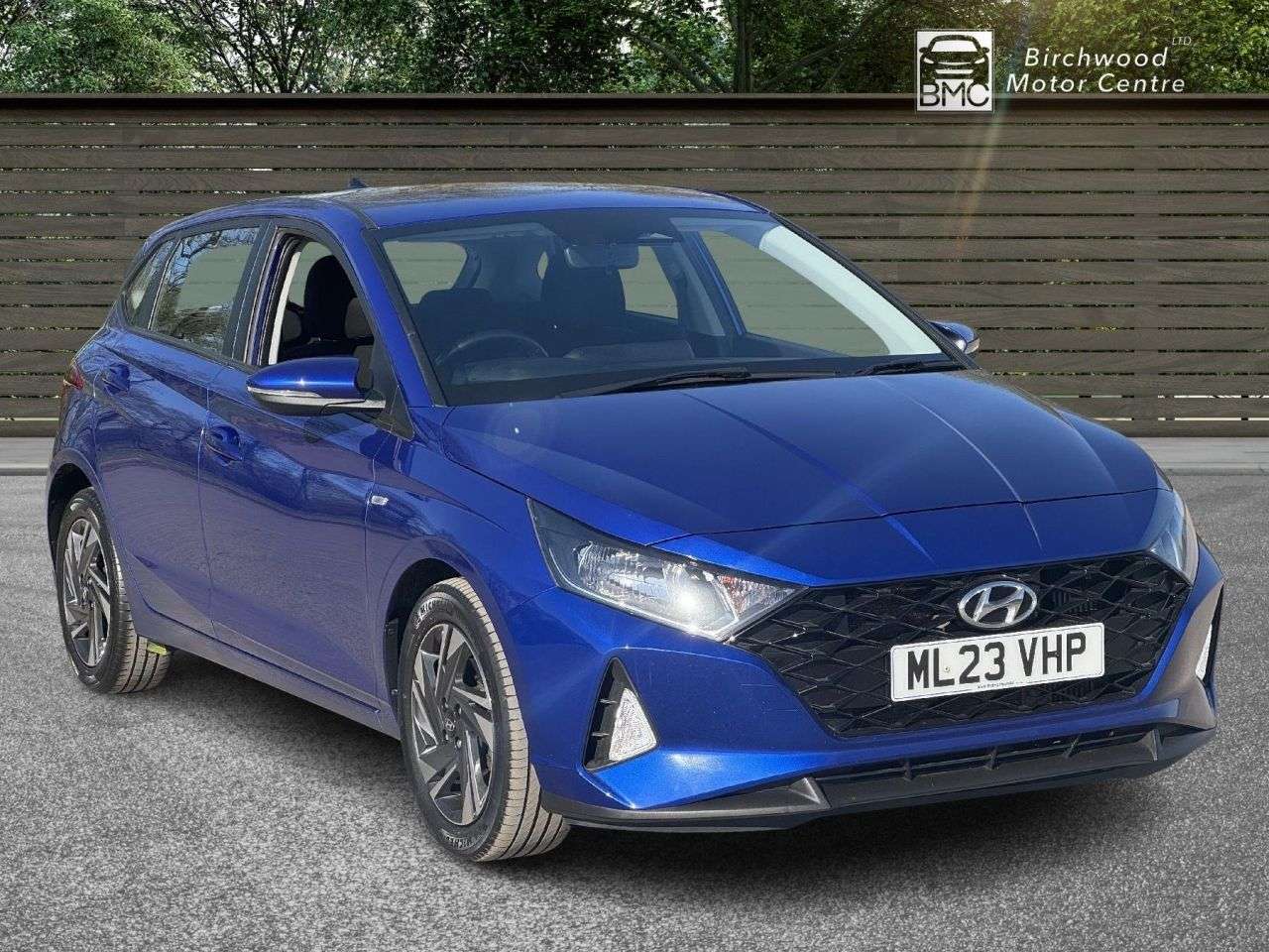 A 2023 HYUNDAI I20 1.0 T-GDi MHEV SE Connect Hatchback 5dr Petrol Hybrid DCT Euro 6 (s/s) (100 A 2023 HYUNDAI I20 1.0 T-GDi MHEV SE Connect Hatchback 5dr Petrol Hybrid DCT Euro 6 (s/s) (100