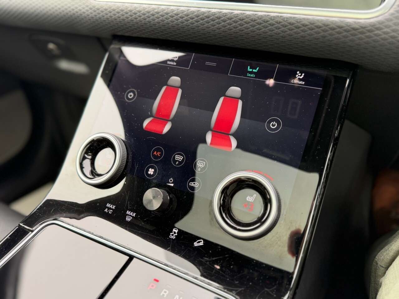 2019 LAND ROVER RANGE ROVER VELAR 2019 LAND ROVER RANGE ROVER VELAR