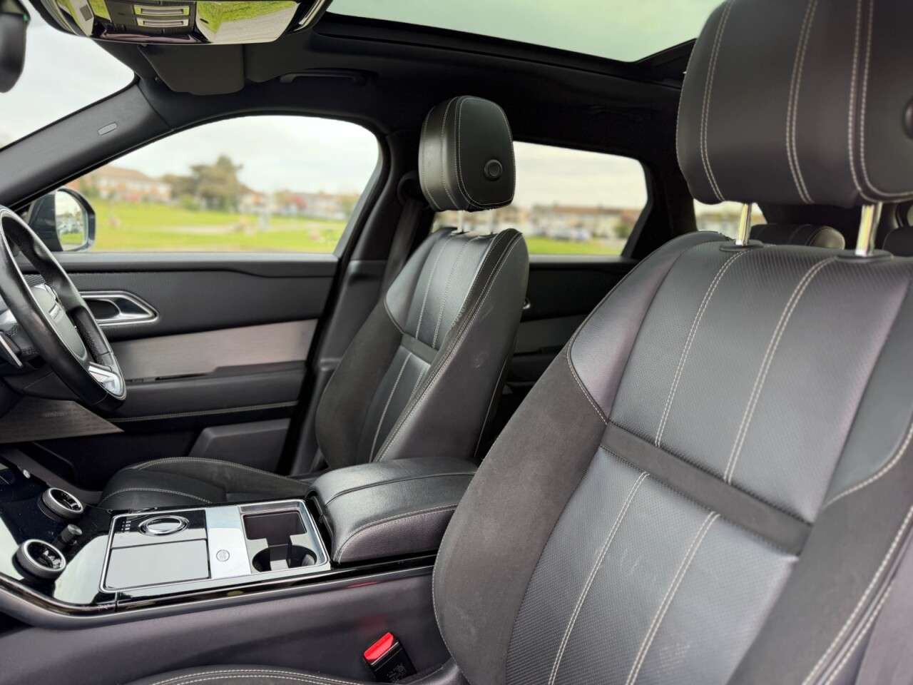 2019 LAND ROVER RANGE ROVER VELAR 2019 LAND ROVER RANGE ROVER VELAR