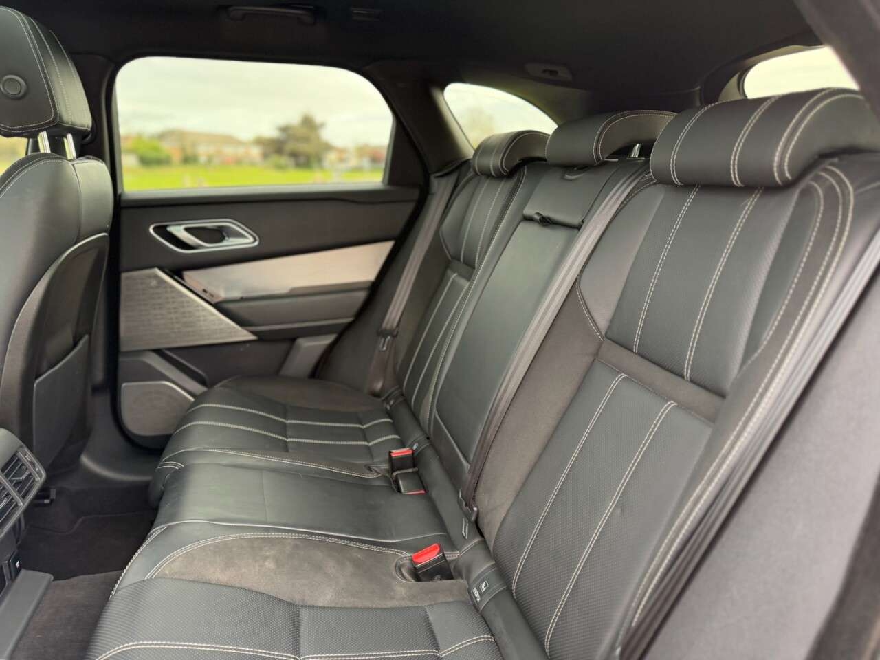 2019 LAND ROVER RANGE ROVER VELAR 2019 LAND ROVER RANGE ROVER VELAR