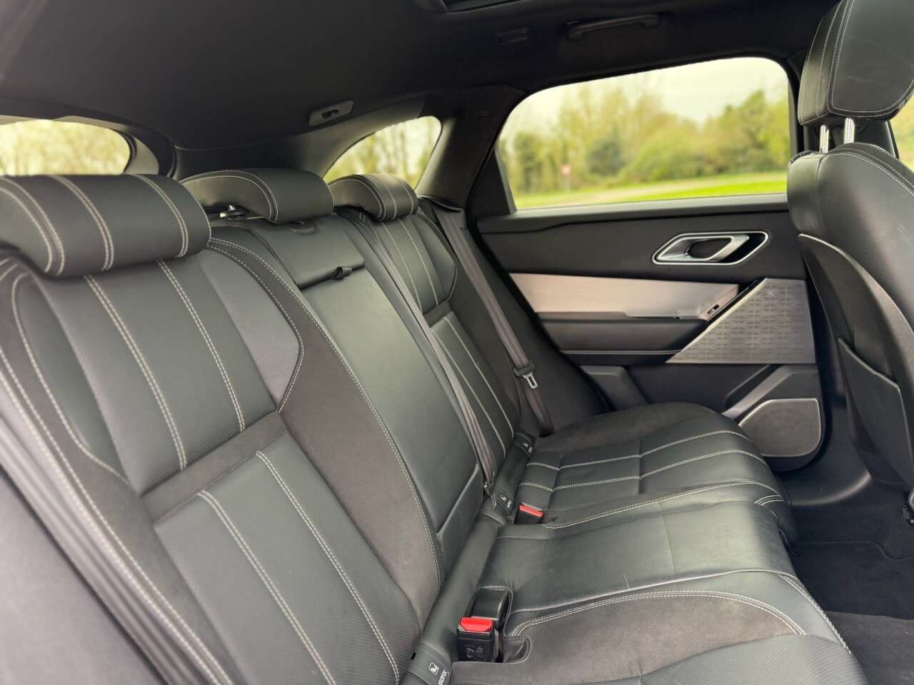 2019 LAND ROVER RANGE ROVER VELAR 2019 LAND ROVER RANGE ROVER VELAR