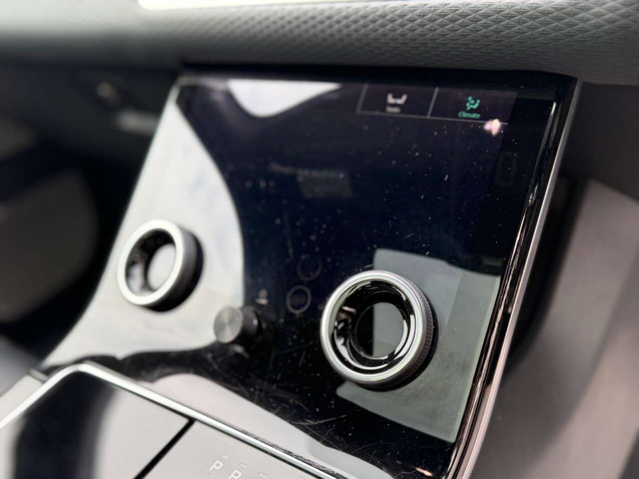 2019 LAND ROVER RANGE ROVER VELAR 2019 LAND ROVER RANGE ROVER VELAR