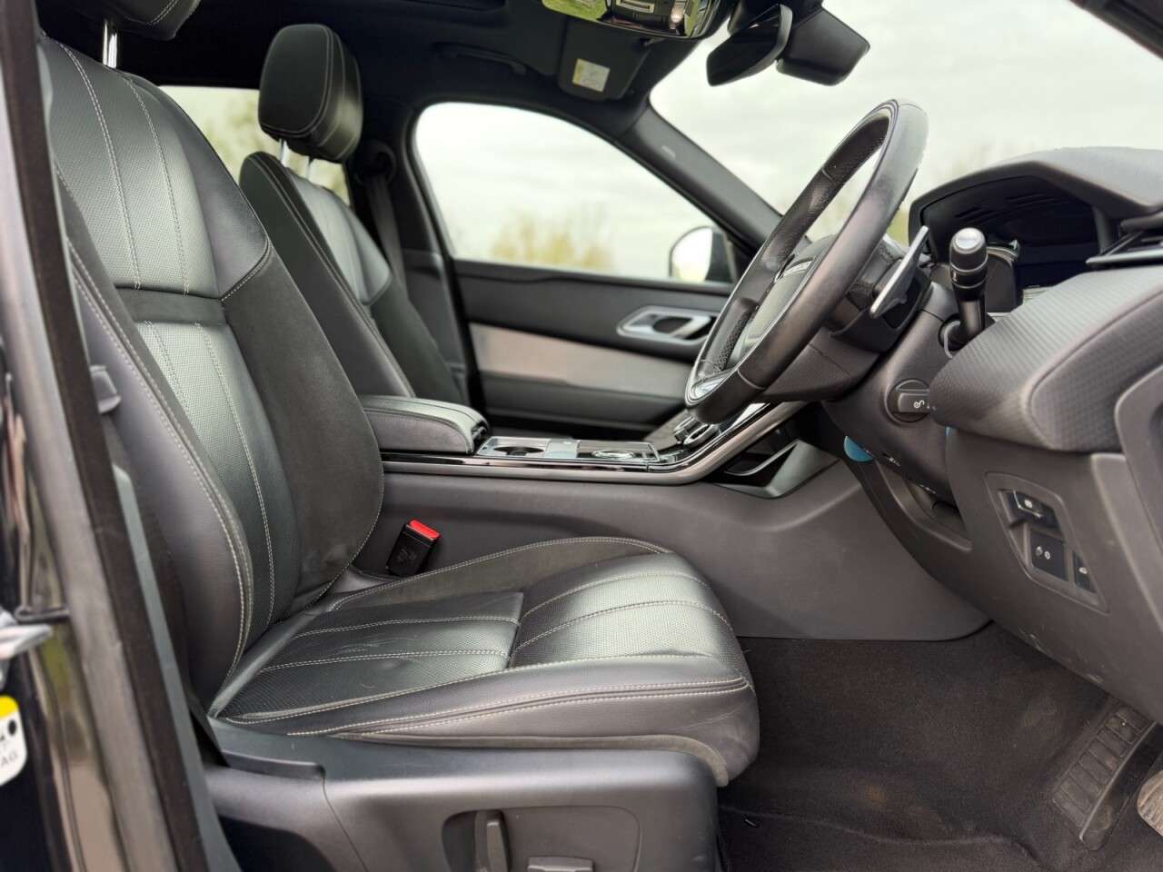 2019 LAND ROVER RANGE ROVER VELAR 2019 LAND ROVER RANGE ROVER VELAR