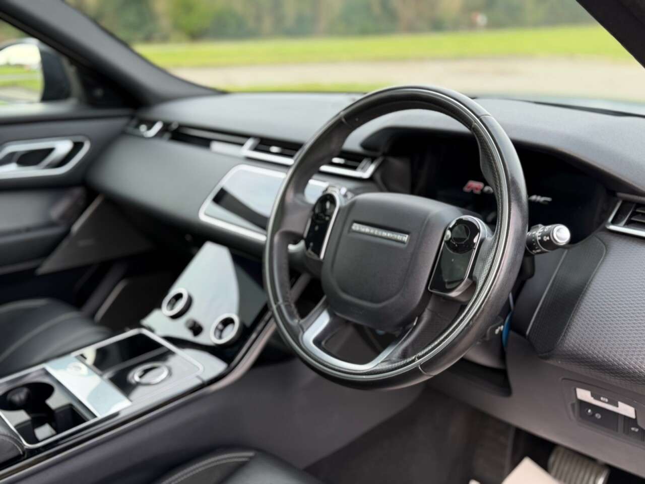 2019 LAND ROVER RANGE ROVER VELAR 2019 LAND ROVER RANGE ROVER VELAR