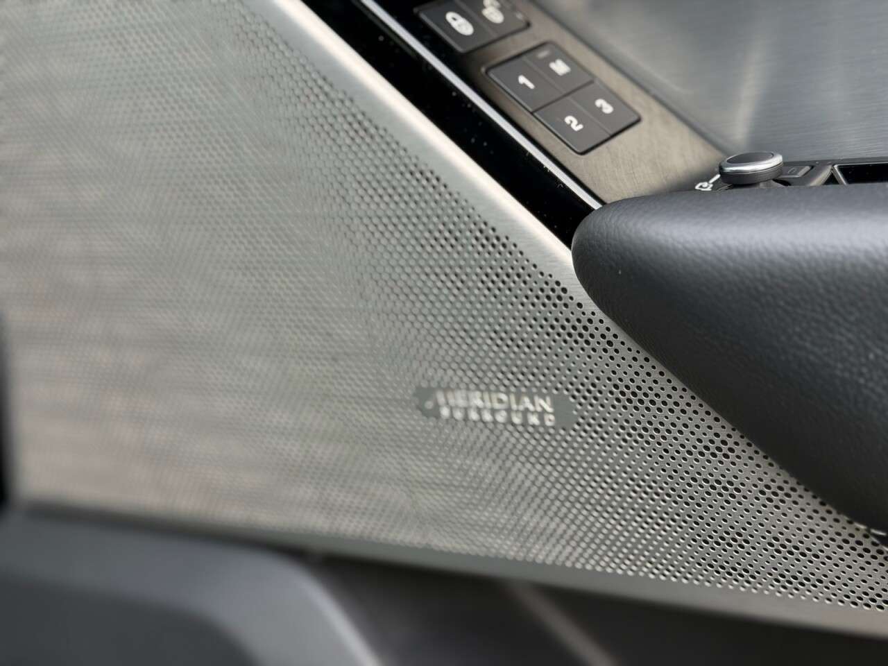 2019 LAND ROVER RANGE ROVER VELAR 2019 LAND ROVER RANGE ROVER VELAR