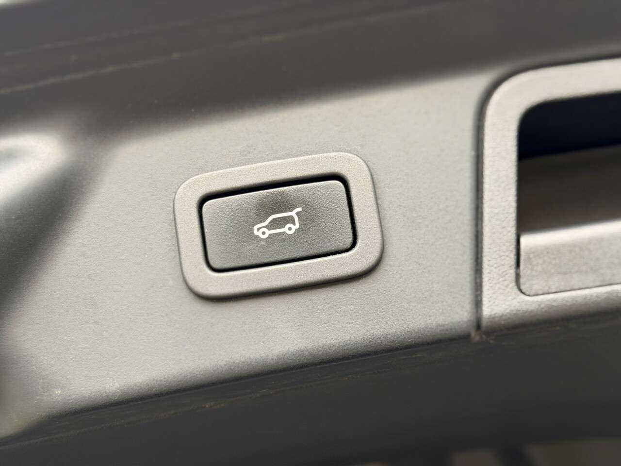 2019 LAND ROVER RANGE ROVER VELAR 2019 LAND ROVER RANGE ROVER VELAR