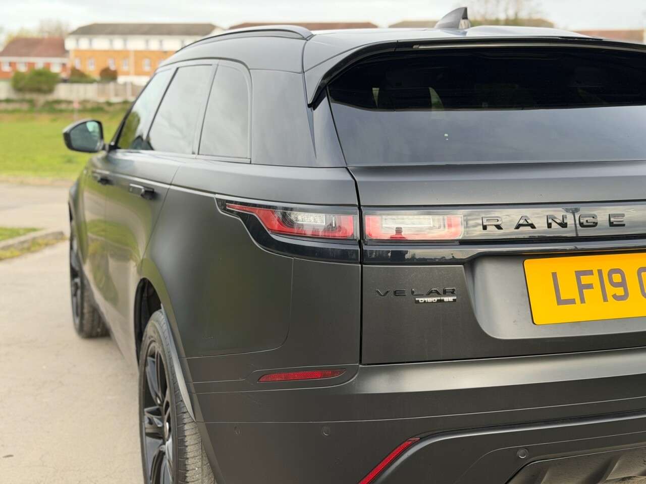 2019 LAND ROVER RANGE ROVER VELAR 2019 LAND ROVER RANGE ROVER VELAR