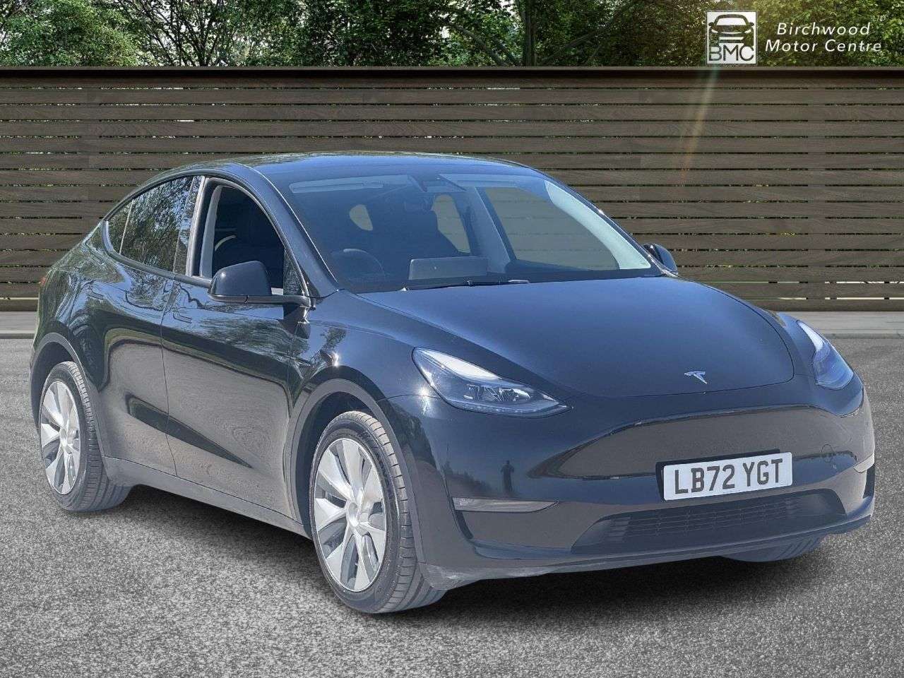 A 2022 TESLA MODEL Y (Dual Motor) Long Range SUV 5dr Electric Auto 4WDE (384 bhp) SERVICE HISTOR A 2022 TESLA MODEL Y (Dual Motor) Long Range SUV 5dr Electric Auto 4WDE (384 bhp) SERVICE HISTOR