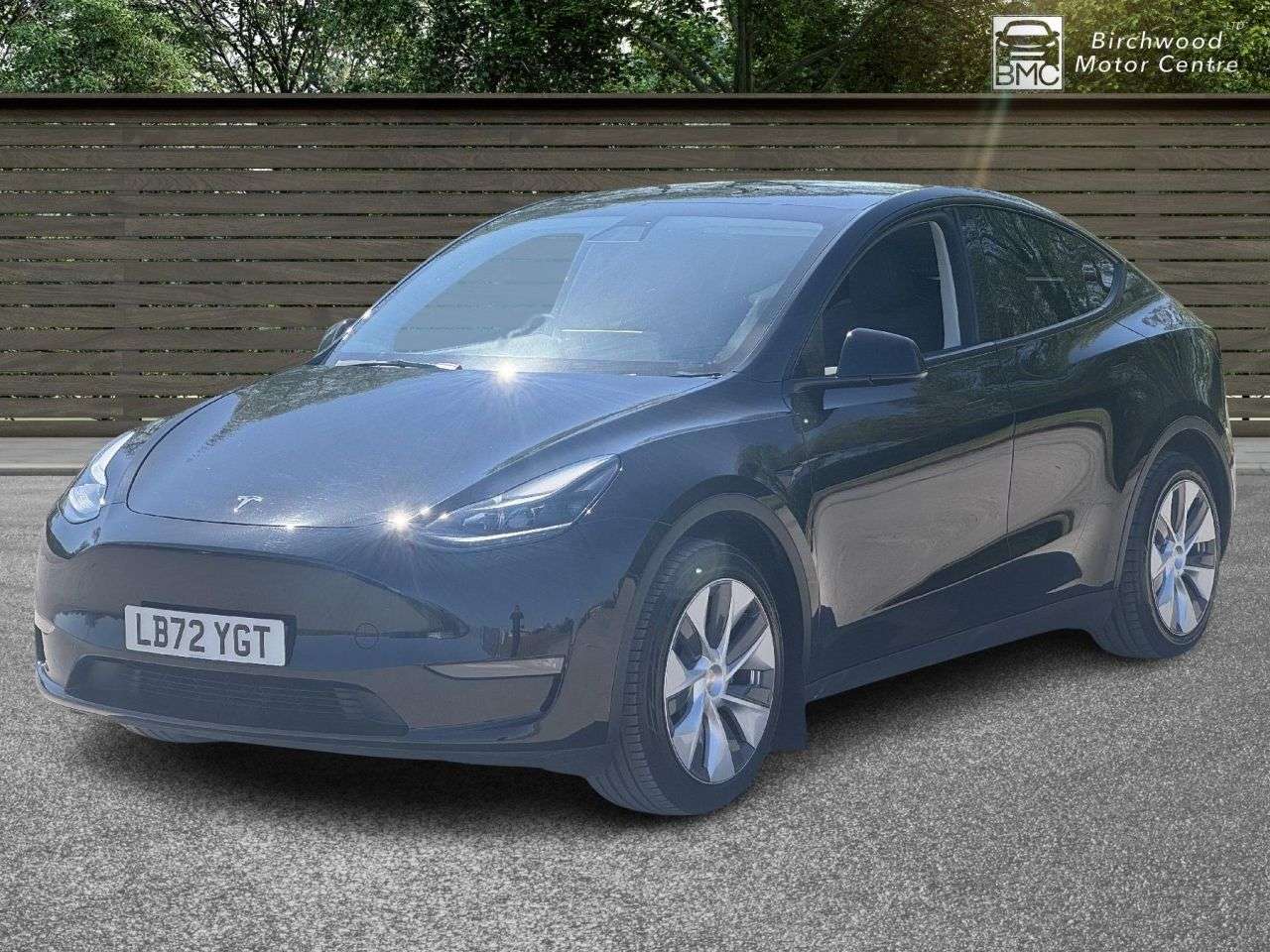 A 2022 TESLA MODEL Y (Dual Motor) Long Range SUV 5dr Electric Auto 4WDE (384 bhp) SERVICE HISTOR A 2022 TESLA MODEL Y (Dual Motor) Long Range SUV 5dr Electric Auto 4WDE (384 bhp) SERVICE HISTOR