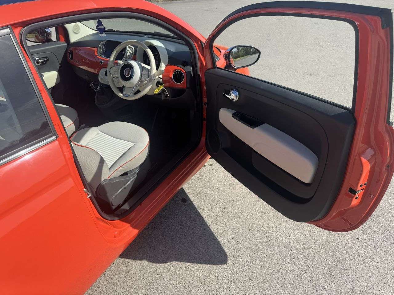 2017 FIAT 500 2017 FIAT 500