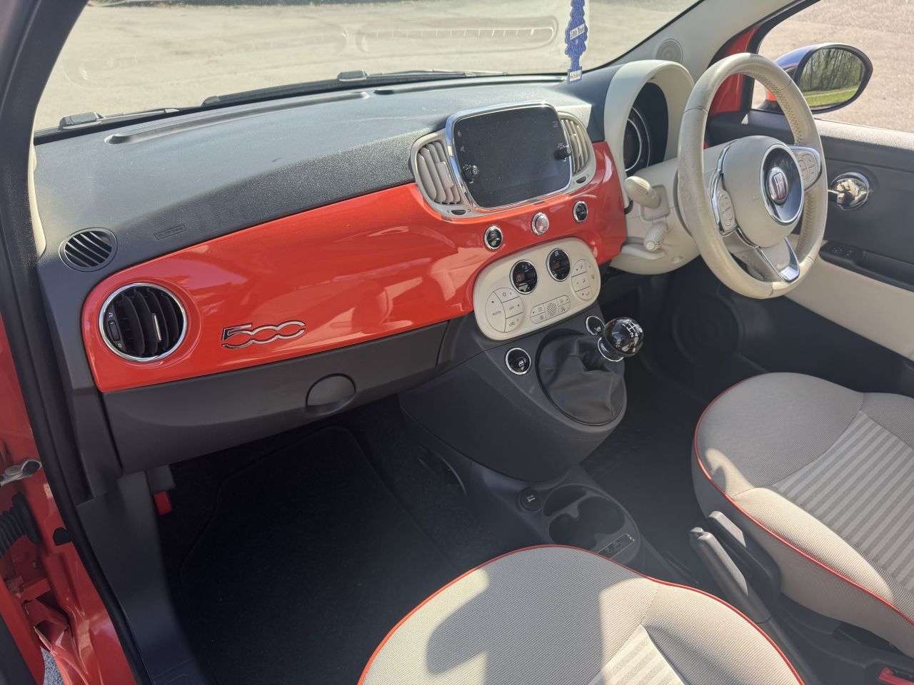 2017 FIAT 500 2017 FIAT 500