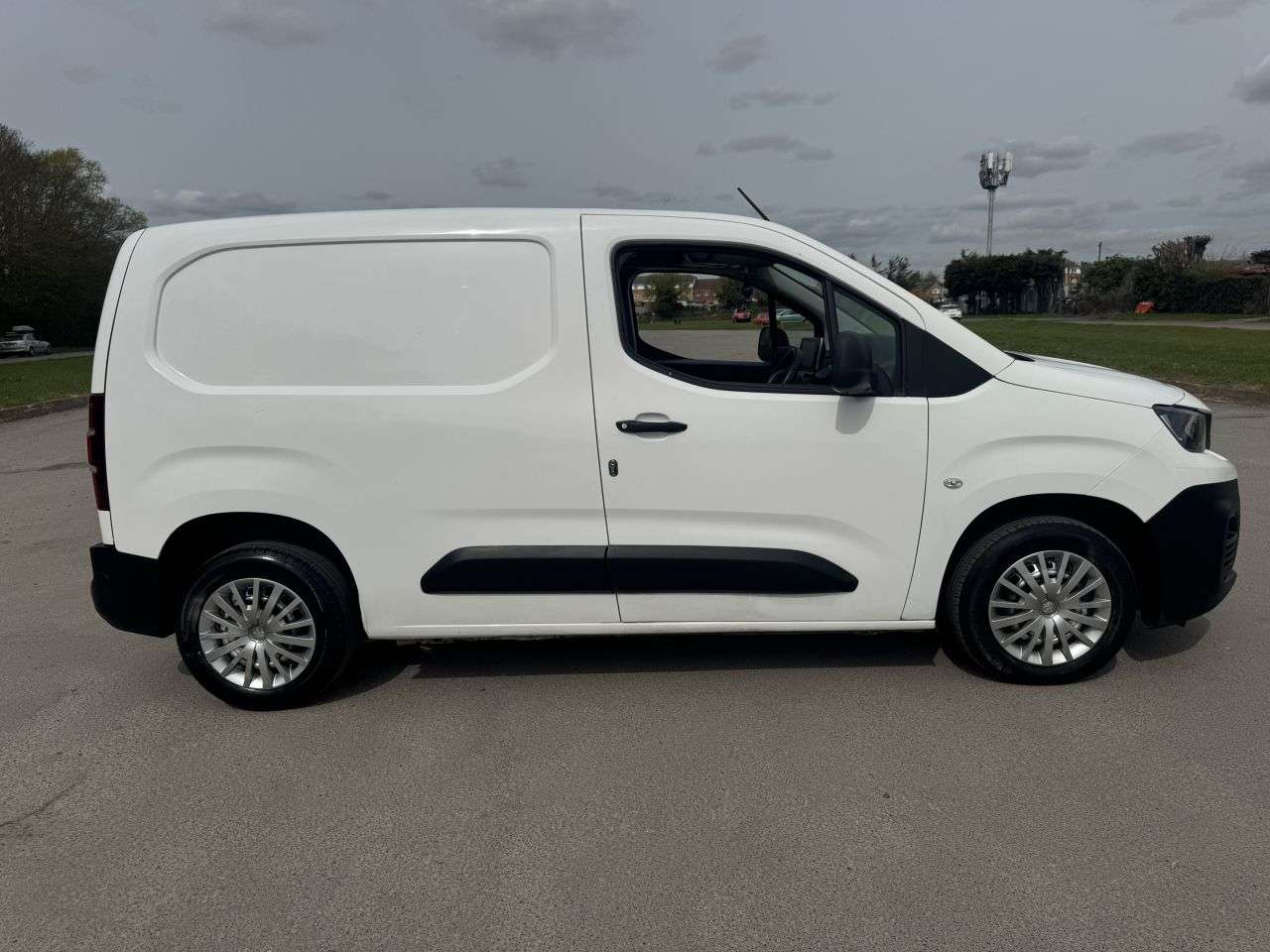 2019 PEUGEOT PARTNER 2019 PEUGEOT PARTNER