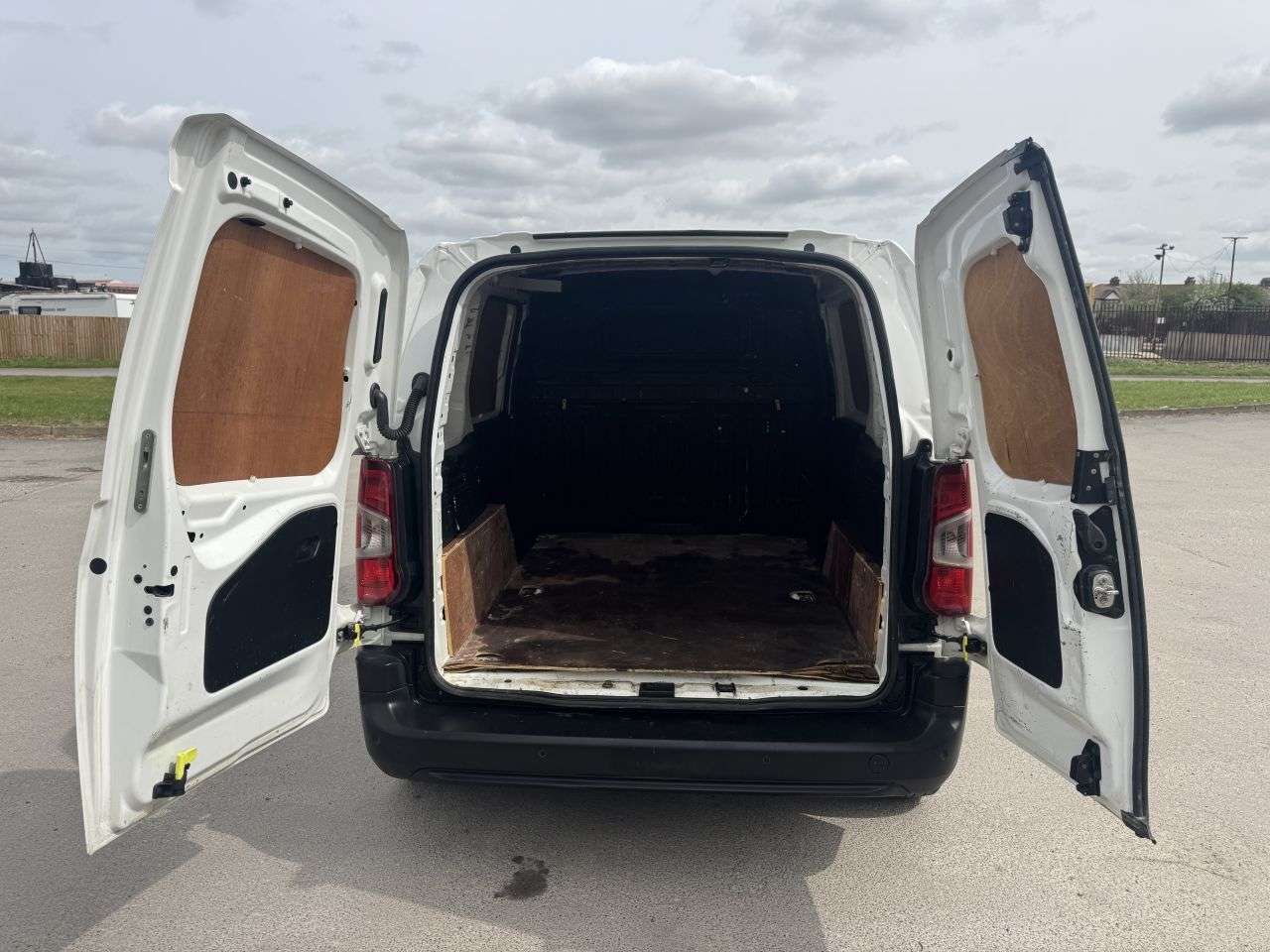 2019 PEUGEOT PARTNER 2019 PEUGEOT PARTNER