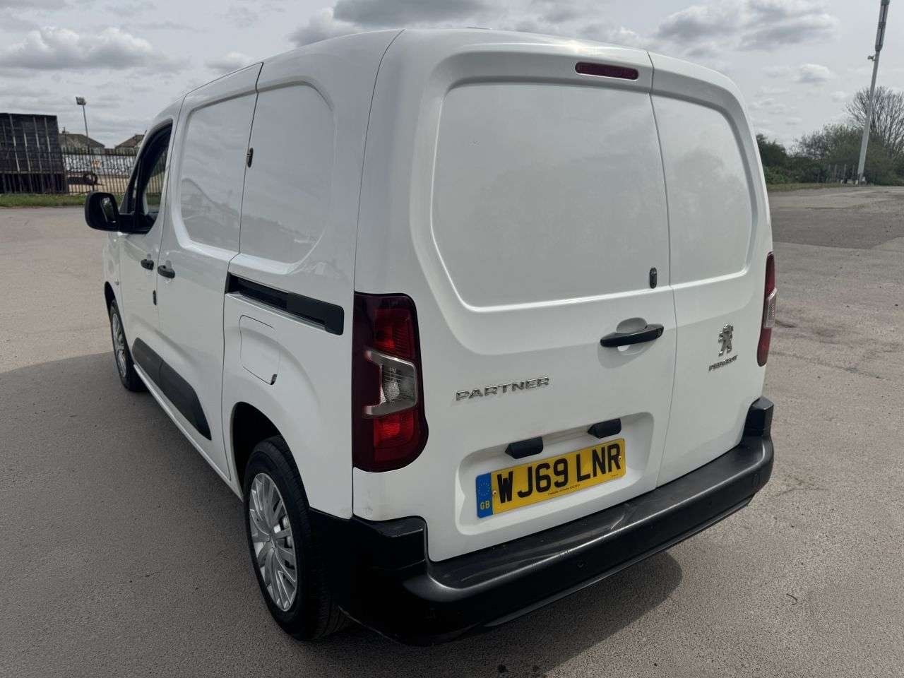 2019 PEUGEOT PARTNER 2019 PEUGEOT PARTNER