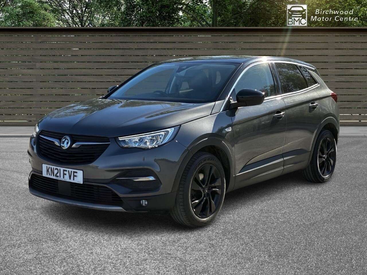 A 2021 VAUXHALL GRANDLAND X 1.2 Turbo SRi Nav SUV 5dr Petrol Manual Euro 6 (s/s) (130 ps) A 2021 VAUXHALL GRANDLAND X 1.2 Turbo SRi Nav SUV 5dr Petrol Manual Euro 6 (s/s) (130 ps)