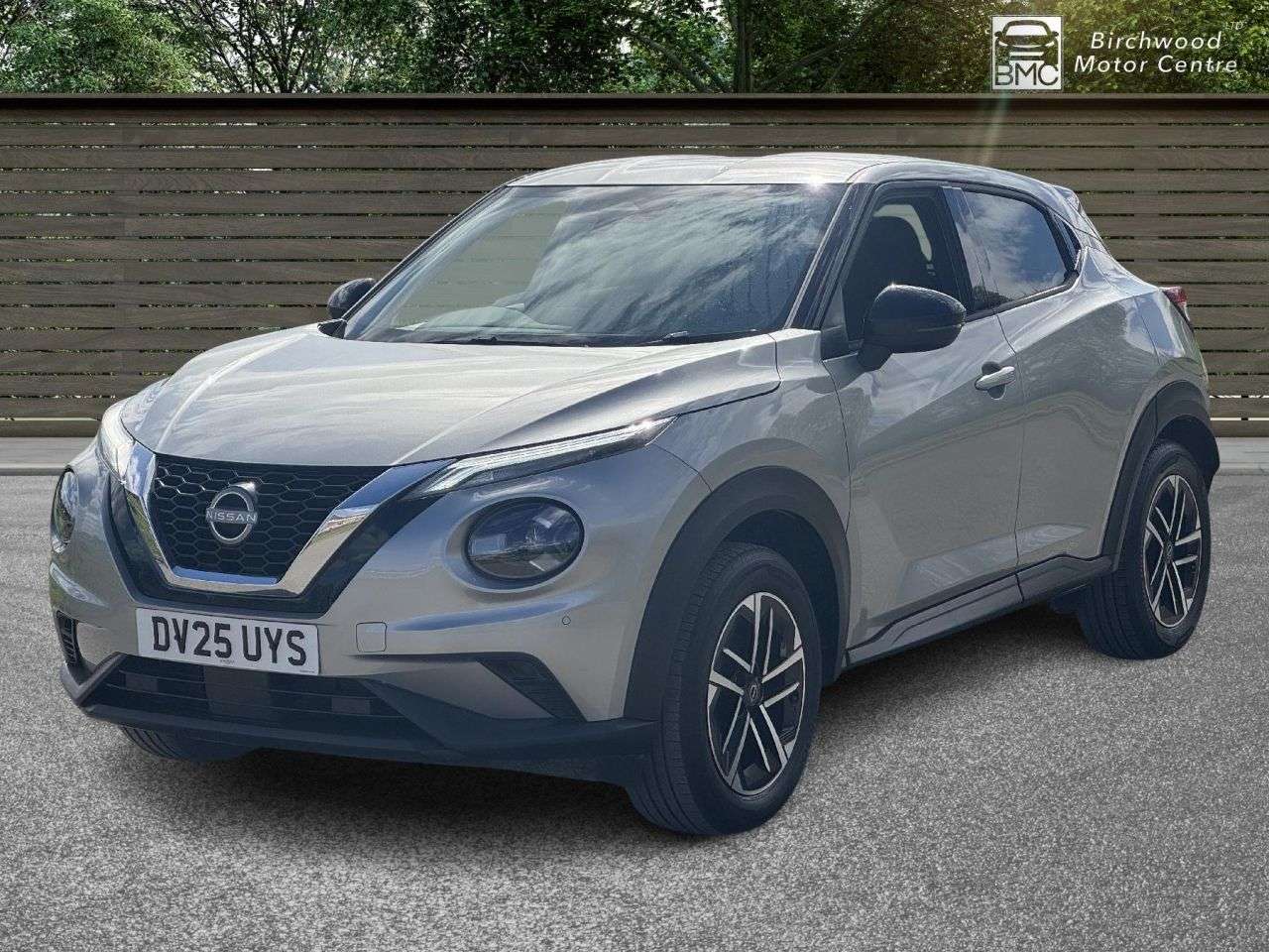 A 2025 NISSAN JUKE 1.0 DIG-T N-Connecta SUV 5dr Petrol DCT Auto Euro 6 (s/s) (114 ps) SERVICE A 2025 NISSAN JUKE 1.0 DIG-T N-Connecta SUV 5dr Petrol DCT Auto Euro 6 (s/s) (114 ps) SERVICE