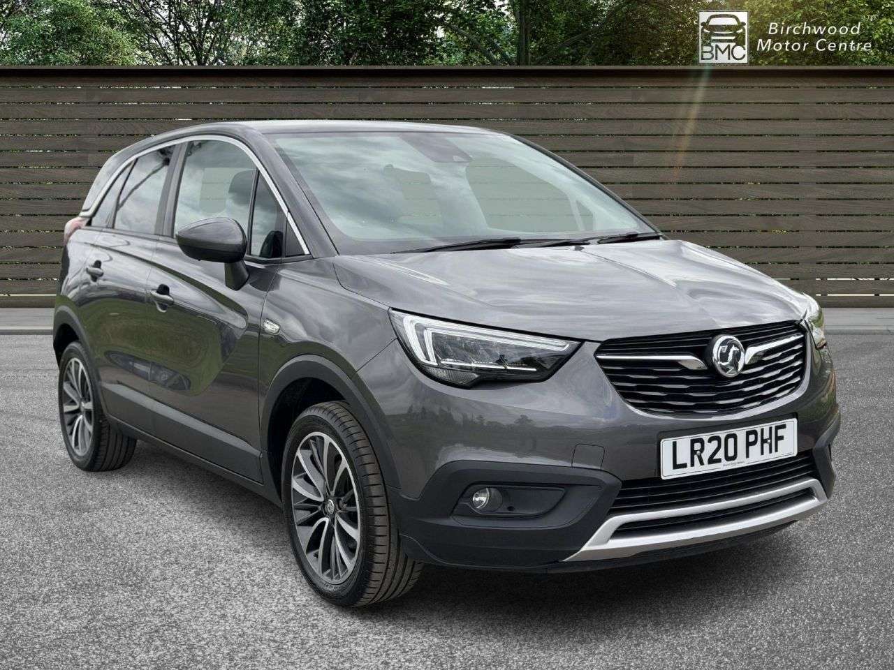 A 2020 VAUXHALL CROSSLAND X 1.2 Turbo Elite Nav SUV 5dr Petrol Auto Euro 6 (s/s) (130 ps) FULL SERVICE A 2020 VAUXHALL CROSSLAND X 1.2 Turbo Elite Nav SUV 5dr Petrol Auto Euro 6 (s/s) (130 ps) FULL SERVICE